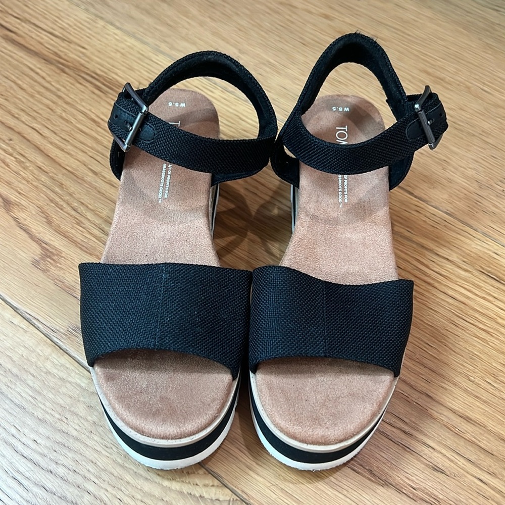Toms platform wedge sandal